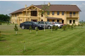 Szlovákia Penzión Vágsellye / Šaľa, Exteriőr