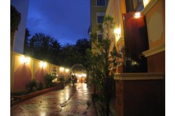 Rumeenia Hotel Bukarest / Bucureşti, Eksterjöör