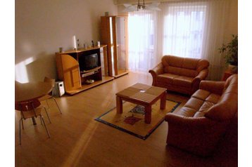 Leedu Byt Vilnius, Eksterjöör