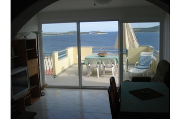 Croacia Byt Sevid, Exterior