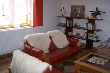 Slovacia Chata Michalová, Exteriorul