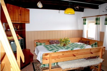 Slovensko Chata Bojnice, Exteriér