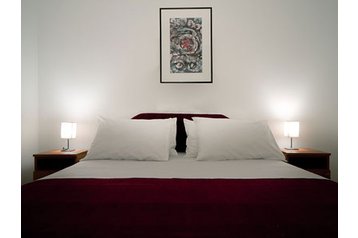 Montenegro Privát Bijela, Eksteriør