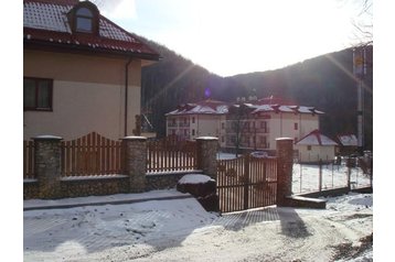 Viesnīca Antalovce 13