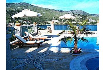 Grécko Chata Kassiópi, Exteriér