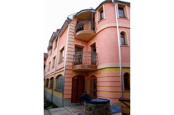 Ucraina Hotel Ujhorod / Užhorod, Exteriorul