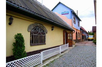 Ucraina Hotel Ujhorod / Užhorod, Exteriorul