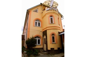 Ucraina Hotel Ujhorod / Užhorod, Exteriorul