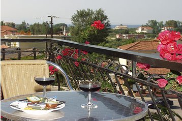 Grecia Penzión Plános, Exterior