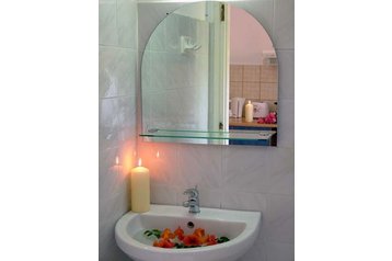 Grecia Penzión Plános, Exterior