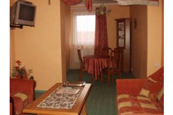 Ukraine Hotel Derežyči, Exterior