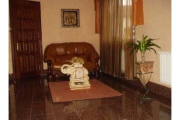 Ukraine Hotel Derežyči, Exterior