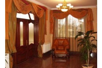 Ukraine Hotel Derežyči, Exterior