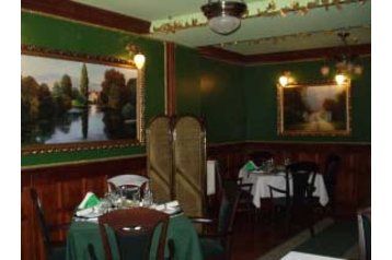 Ukraine Hotel Derežyči, Exterior