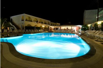 Hotel Kavos / Kávos 4