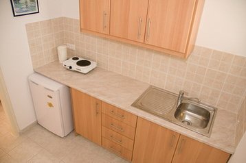 Hotel Kavos / Kávos 7