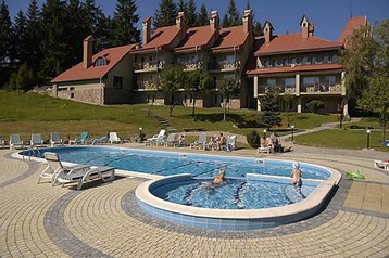 Украйна Hotel Slavske, Славське, Екстериор