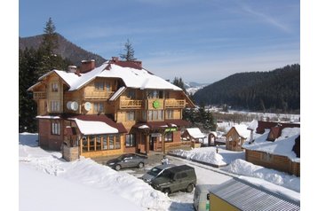 Ucrania Hotel Slavske, Exterior