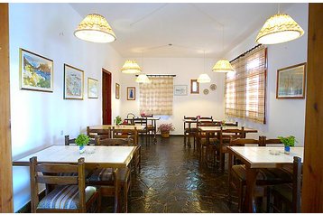 Hellas Hotel Naoussa, Eksteriør