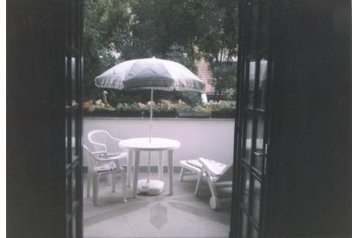 Унгария Penzión Дебрецин / Debrecen, Екстериор