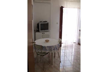 Kroatia Privát Rogoznica, Eksteriør