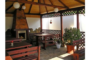 Ukrajina Hotel Sevastopolj / Sevastopoľ, Eksterijer