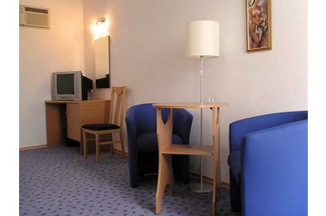 Ukraina Hotel Sevastopol / Sevastopoľ, Eksteriør