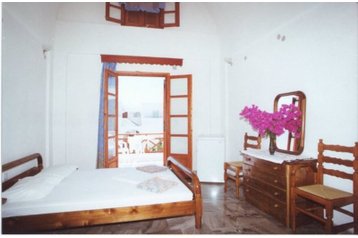 Grecja Penzión Karterados, Zewnątrz