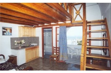 Grecja Penzión Karterados, Zewnątrz