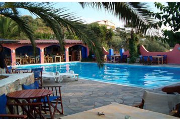 Grčka Hotel Pefki, Eksterijer