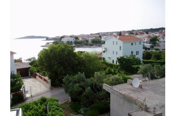 Chorvatsko Privát Rogoznica, Exteriér