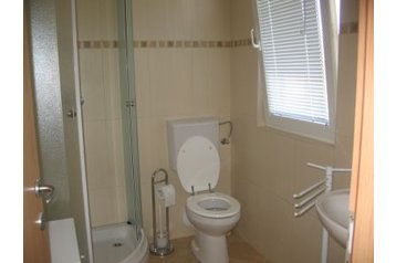 Chorvatsko Privát Rogoznica, Exteriér