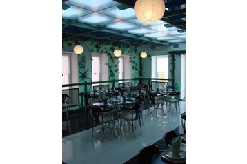 Украйна Hotel Евпатория / Jevpatorija, Екстериор