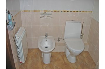 Ukrajina Byt Jalta, Exteriér