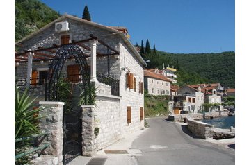 Montenegró Privát Lepetane, Exteriőr