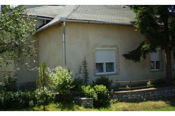 Magyarország Privát Mikófalva, Exteriőr