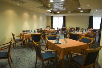 Vengrija Hotel Szolnok, Eksterjeras