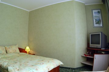 Ukrajina Hotel Simferopolj / Simferopoľ, Eksterijer