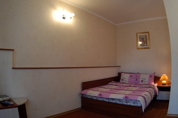 Ukrajina Hotel Simferopolj / Simferopoľ, Eksterijer