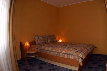 Ukrajina Hotel Simferopolj / Simferopoľ, Eksterijer