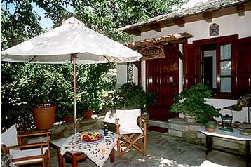 Hellas Privát Mouressi, Eksteriør