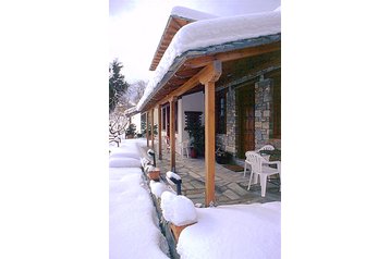 Hellas Privát Mouressi, Eksteriør