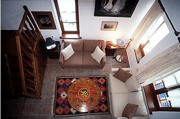 Hellas Privát Mouressi, Eksteriør