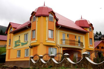 Ukrajina Hotel Pylypec, Exteriér