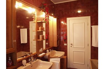 Italia Privát Eraclea, Eksteriør