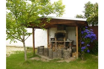 Slovacia Chata Sládkovičovo, Exteriorul