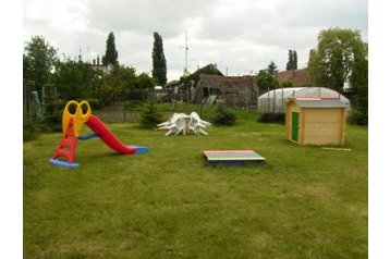 Slovacia Chata Sládkovičovo, Exteriorul