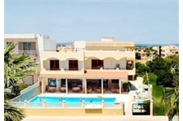 Hellas Hotel Kremasti, Eksteriør
