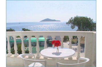 Grèce Hotel Vromolithos, Extérieur