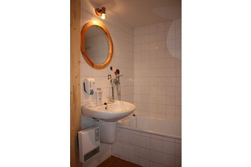 Slovacia Chata Ždiar, Exteriorul